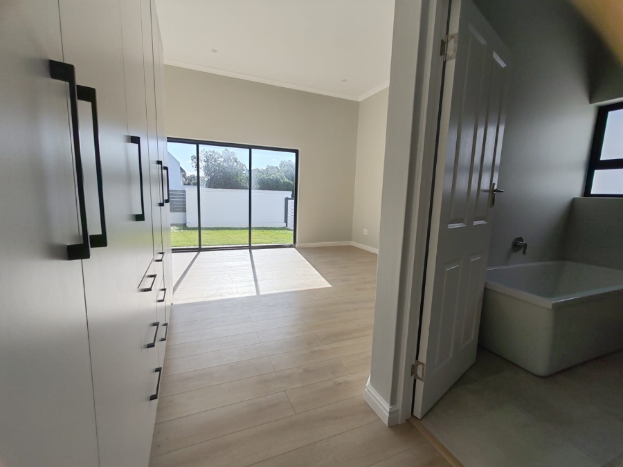 To Let 3 Bedroom Property for Rent in St Francis Links Eastern Cape